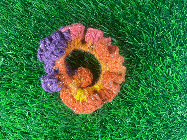 Crochet hair scrunchie set. - Blues.