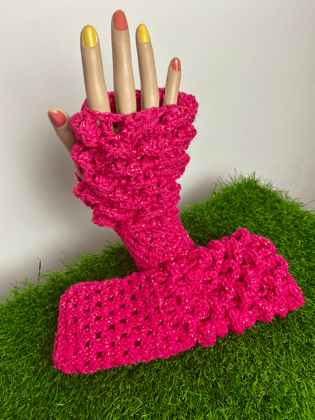 Crochet dragon scale wrist warmers.